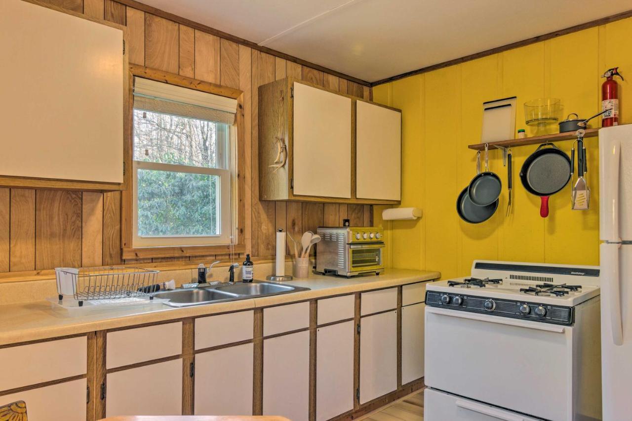 Peaceful Spruce Pine Cabin On 8 Acres With 2 Decks! Eksteriør billede