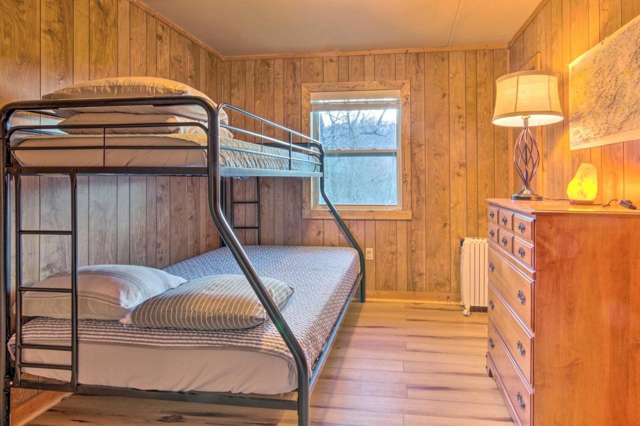 Peaceful Spruce Pine Cabin On 8 Acres With 2 Decks! Eksteriør billede