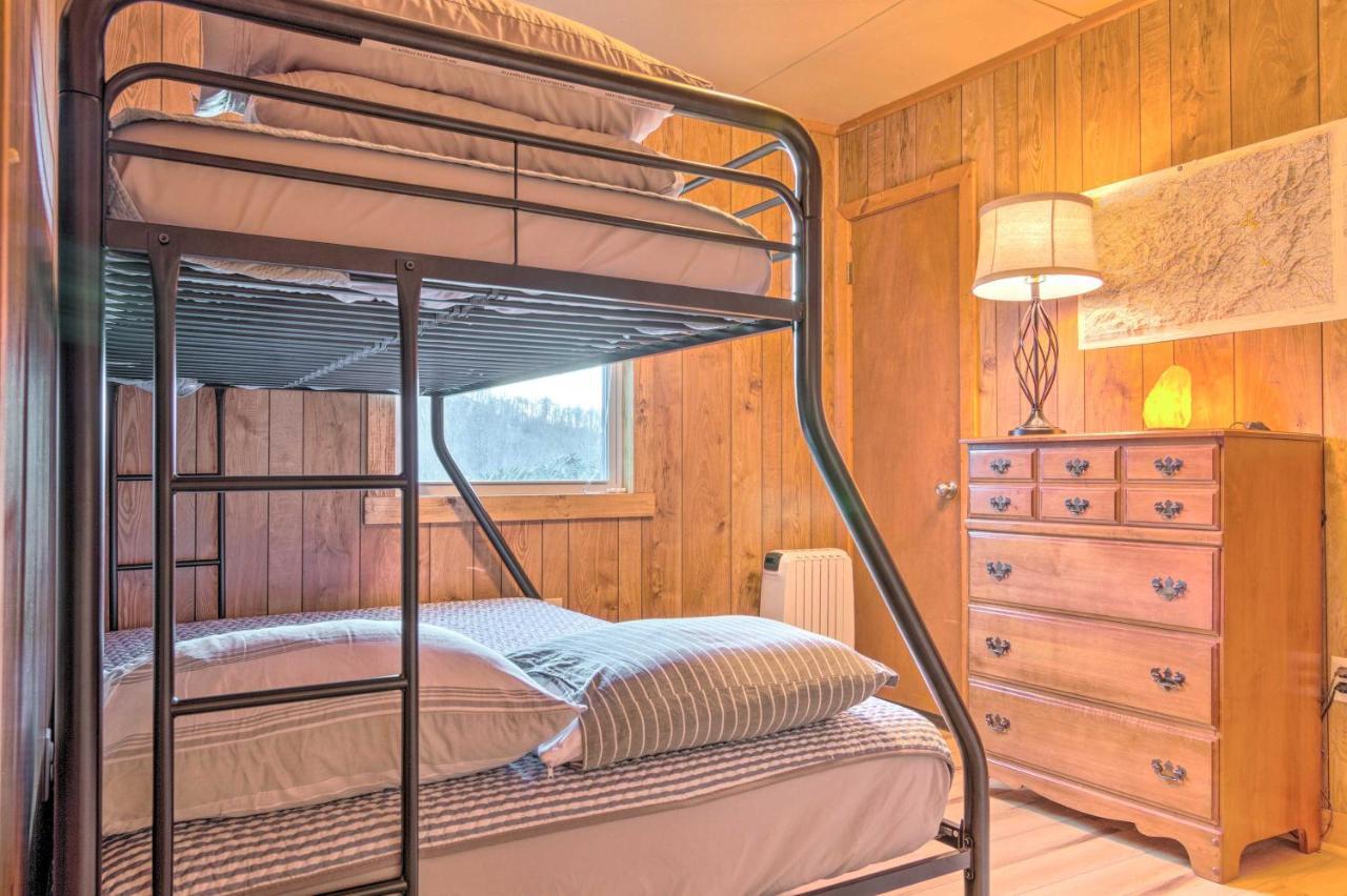 Peaceful Spruce Pine Cabin On 8 Acres With 2 Decks! Eksteriør billede