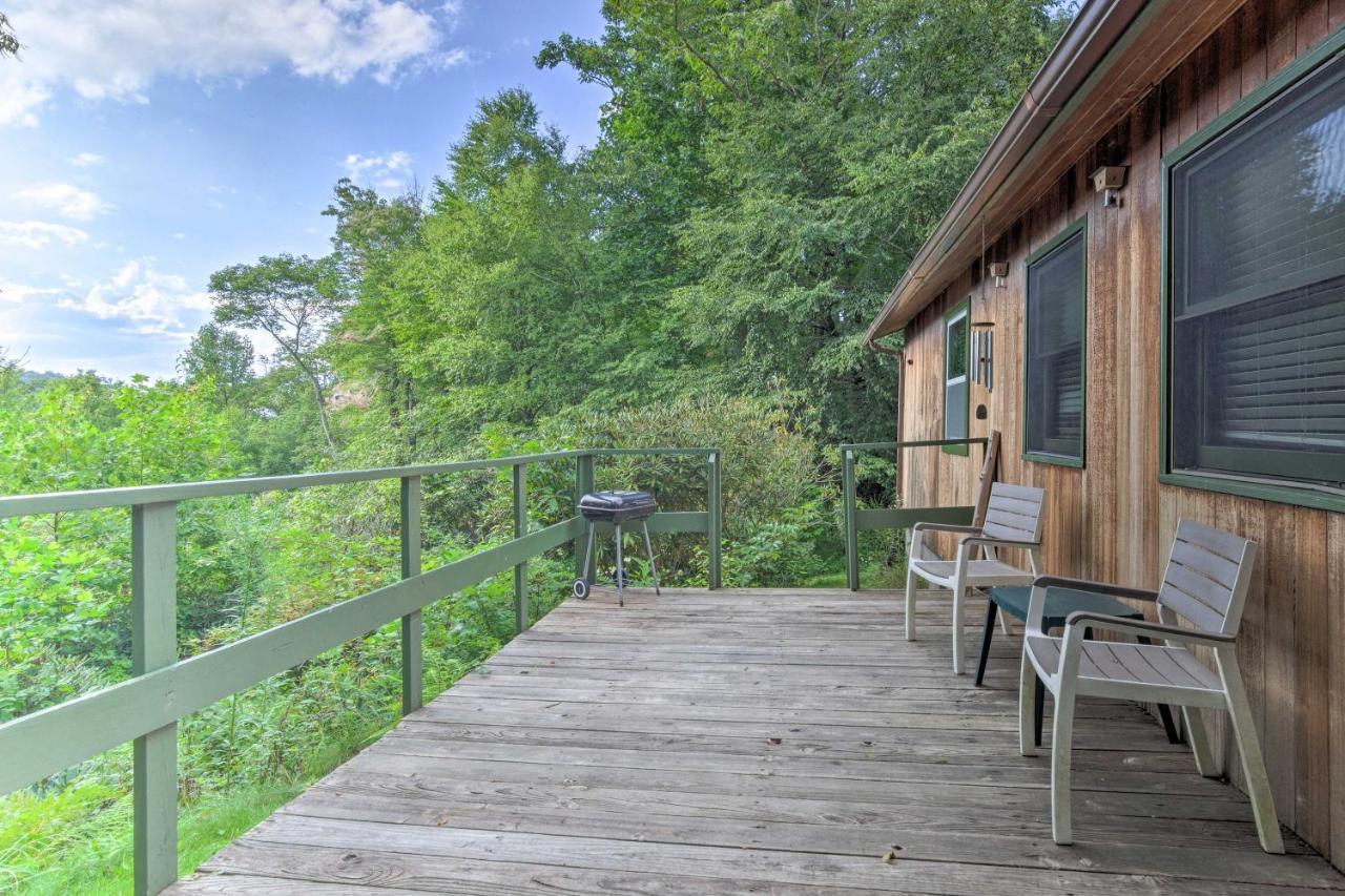 Peaceful Spruce Pine Cabin On 8 Acres With 2 Decks! Eksteriør billede